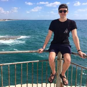 Meet your Posher, Nick